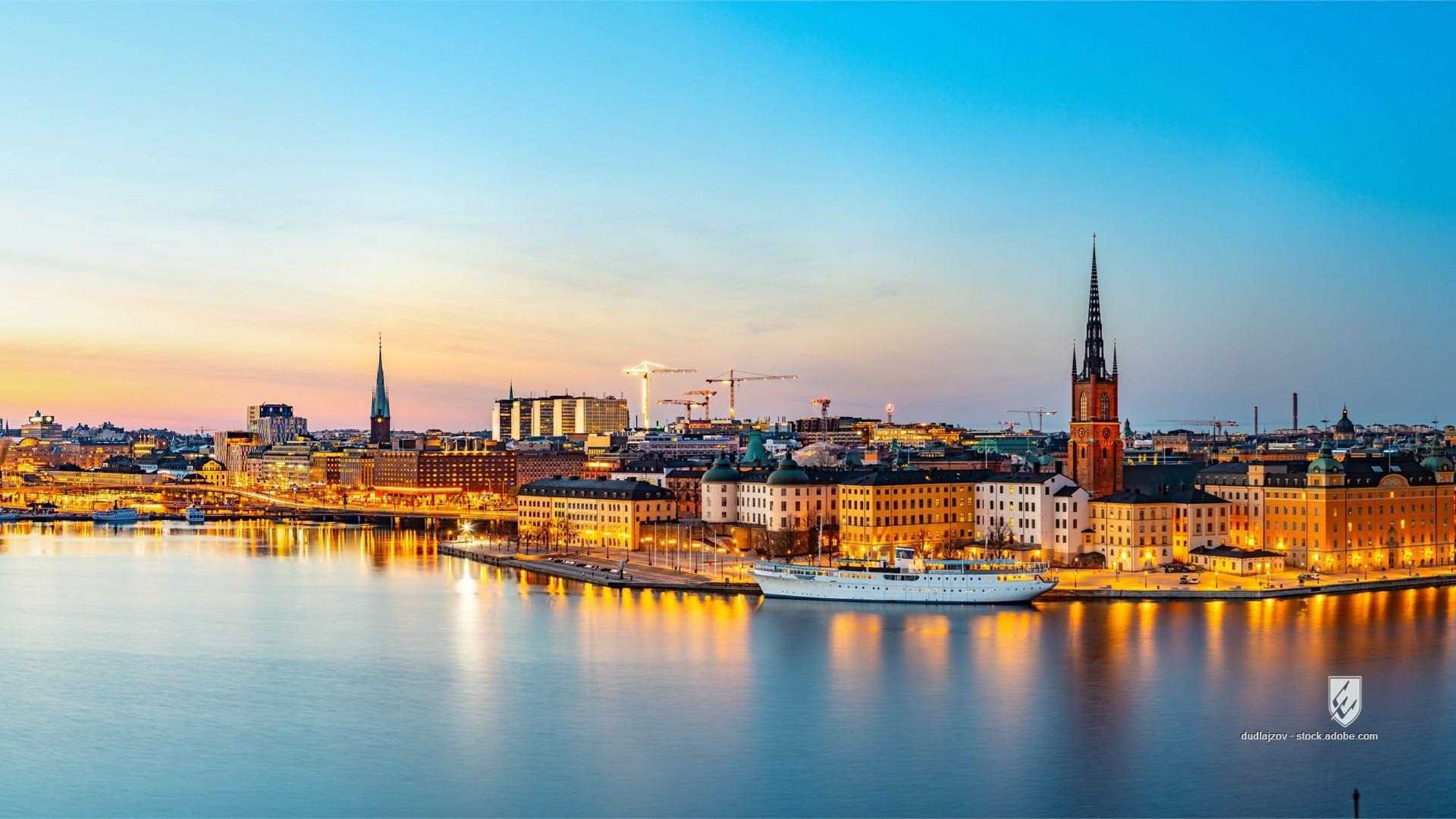 tower, red, city hall, town hall, town, hall, malaren, city, gamla, island, nordic, old, riddarholmen, scandinavia, stan