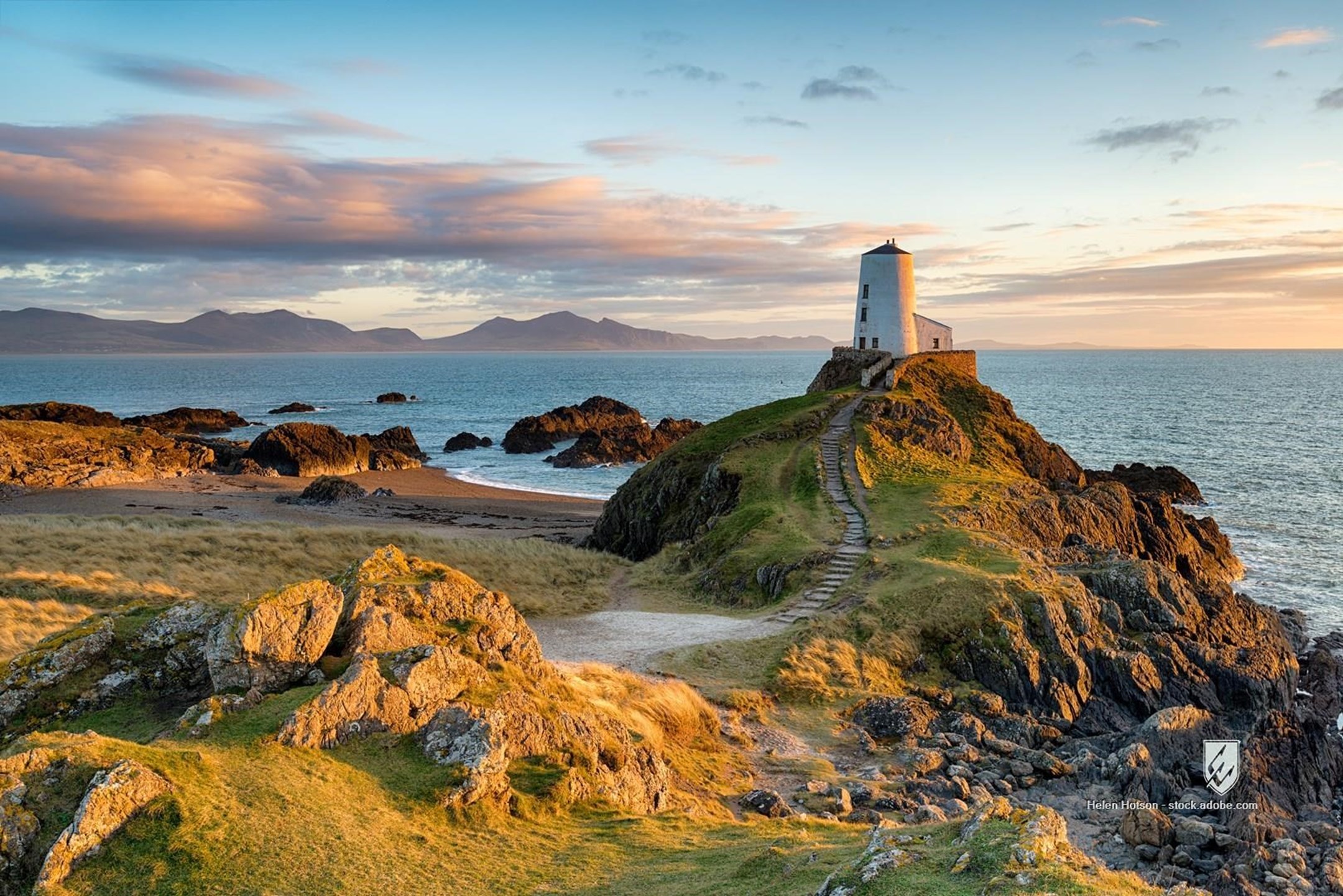 wales coast snowdonia beach sea llanddwyn lighthouse island britain rocks shore landscape anglesey uk ynys wild sunlight
