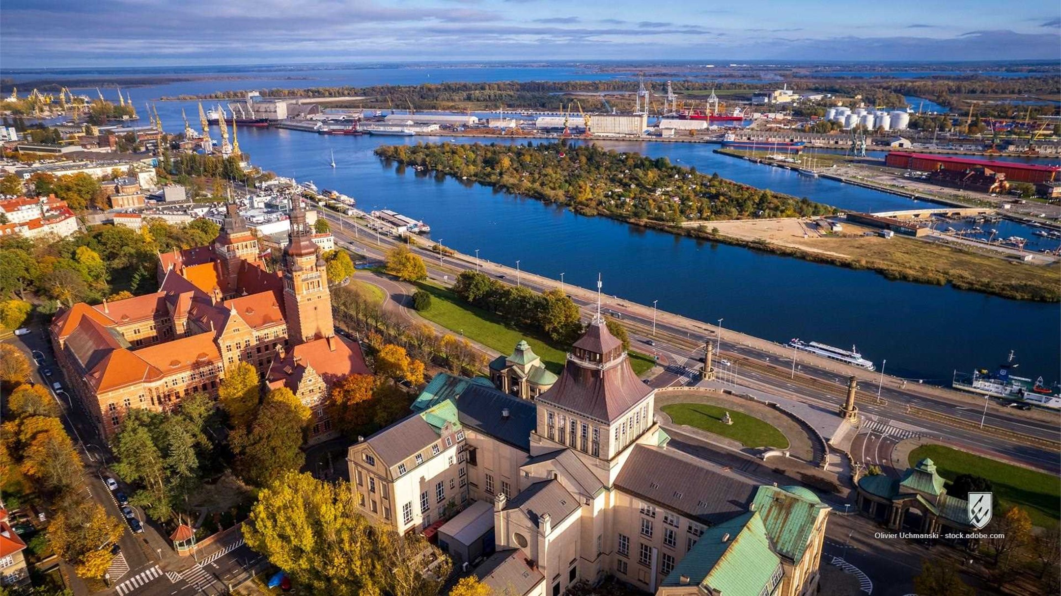 szczecin baltic sea panorama cityscape landscape odra river aerial view architecture bridge buildings cathedral