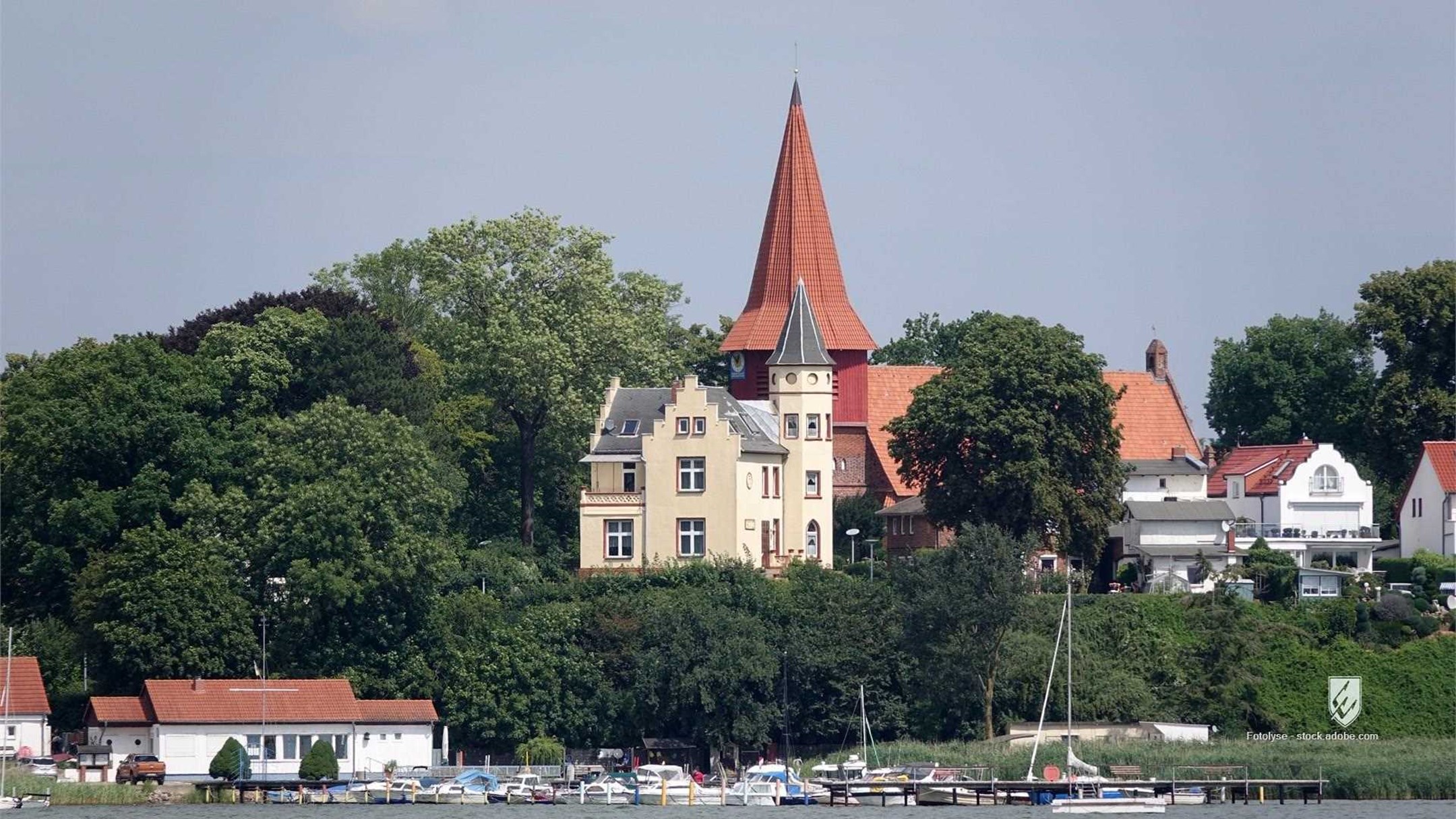 Altefähr Rügen St.-Nikolai-Seefahrer-Kirche altefaehr bodden deutschland dorf kirche kueste mecklenburg-vorpommern