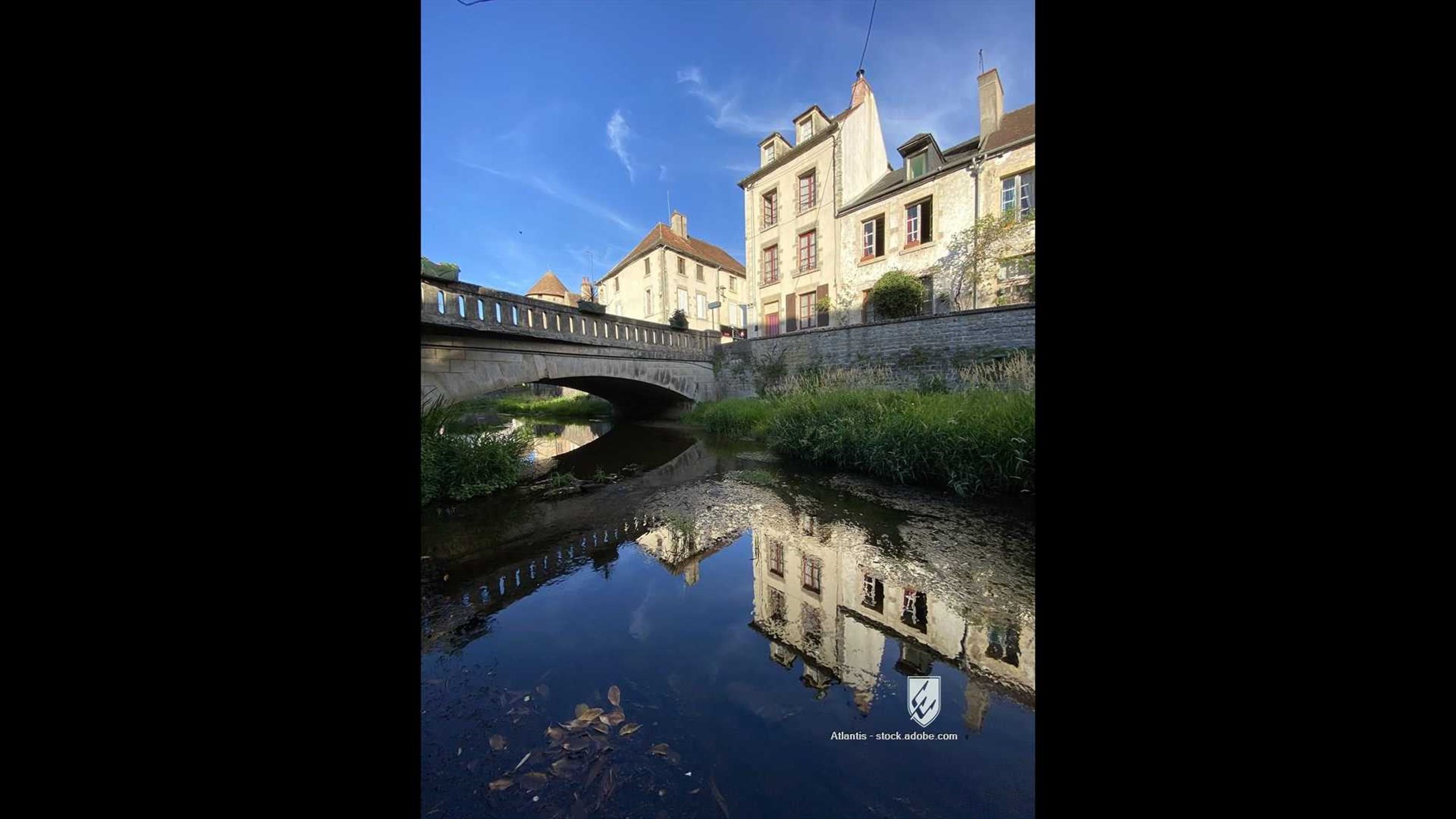 pont rivière village reflet maisons rural nièvre anguison bourgogne corbigny