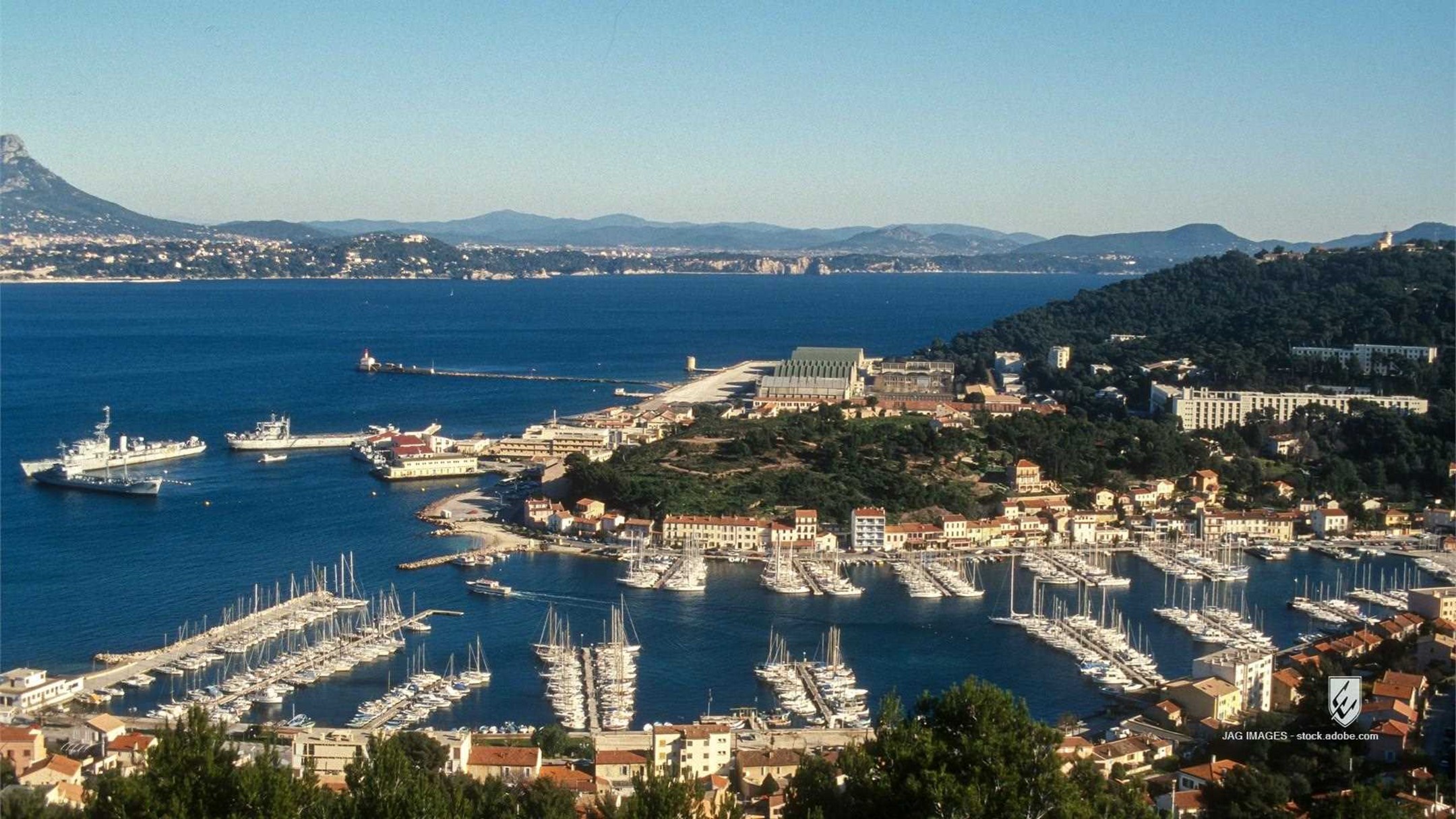 83 France Paysage Port Saint Mandrier Saint Mandrier sur Mer Var bateaux région Provence Alpes Côte d'Azur saint mandrie