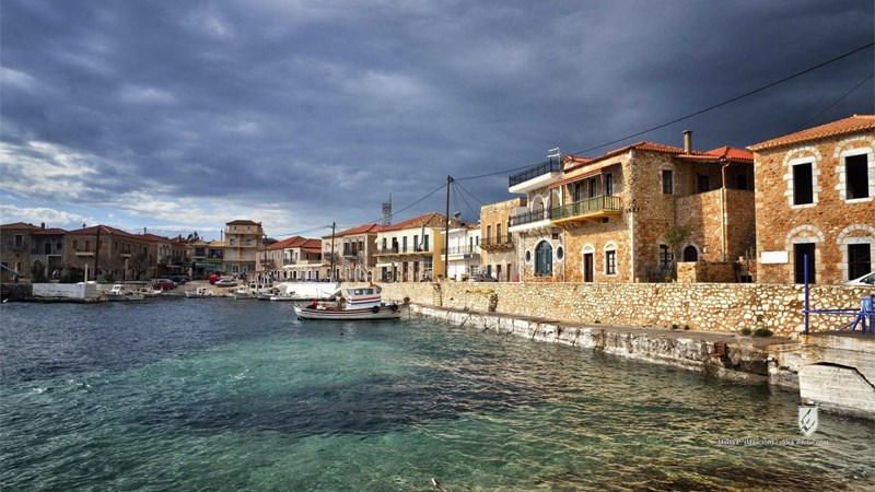 agios nikolaos agios nikolaos village mesinia peloponnese port boats buildings cafe coast countryside destination
