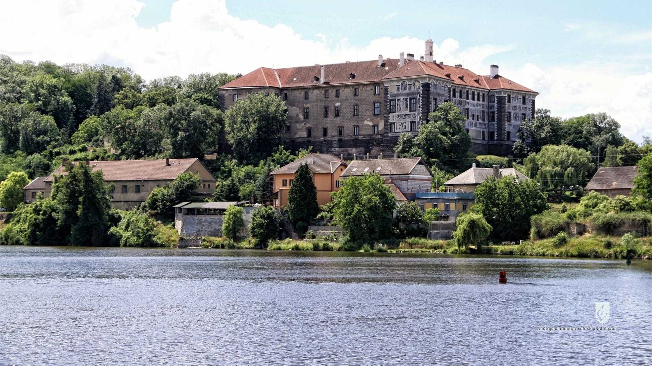 sunny day medieval vltava river nelahozeves green outdoor famous palace castle house summer landscape historic old