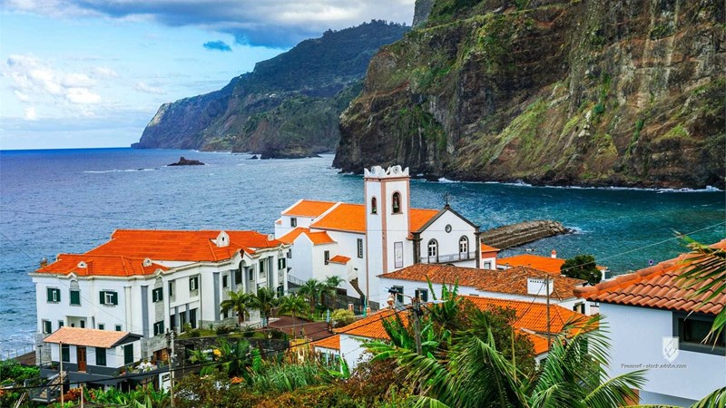 madeira nature island travel ponta delgada boaventura scenic mountain view landscape portugal idyllic scenery village