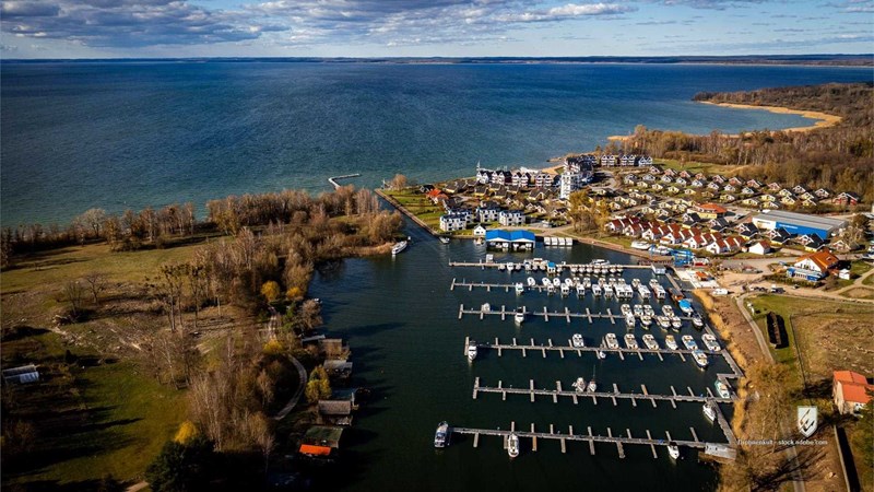 rechlin rechlin nord müritz große müritz hafen ferienhaus ferienwohnung ferien urlaub bootsurlaub boot meer wasser