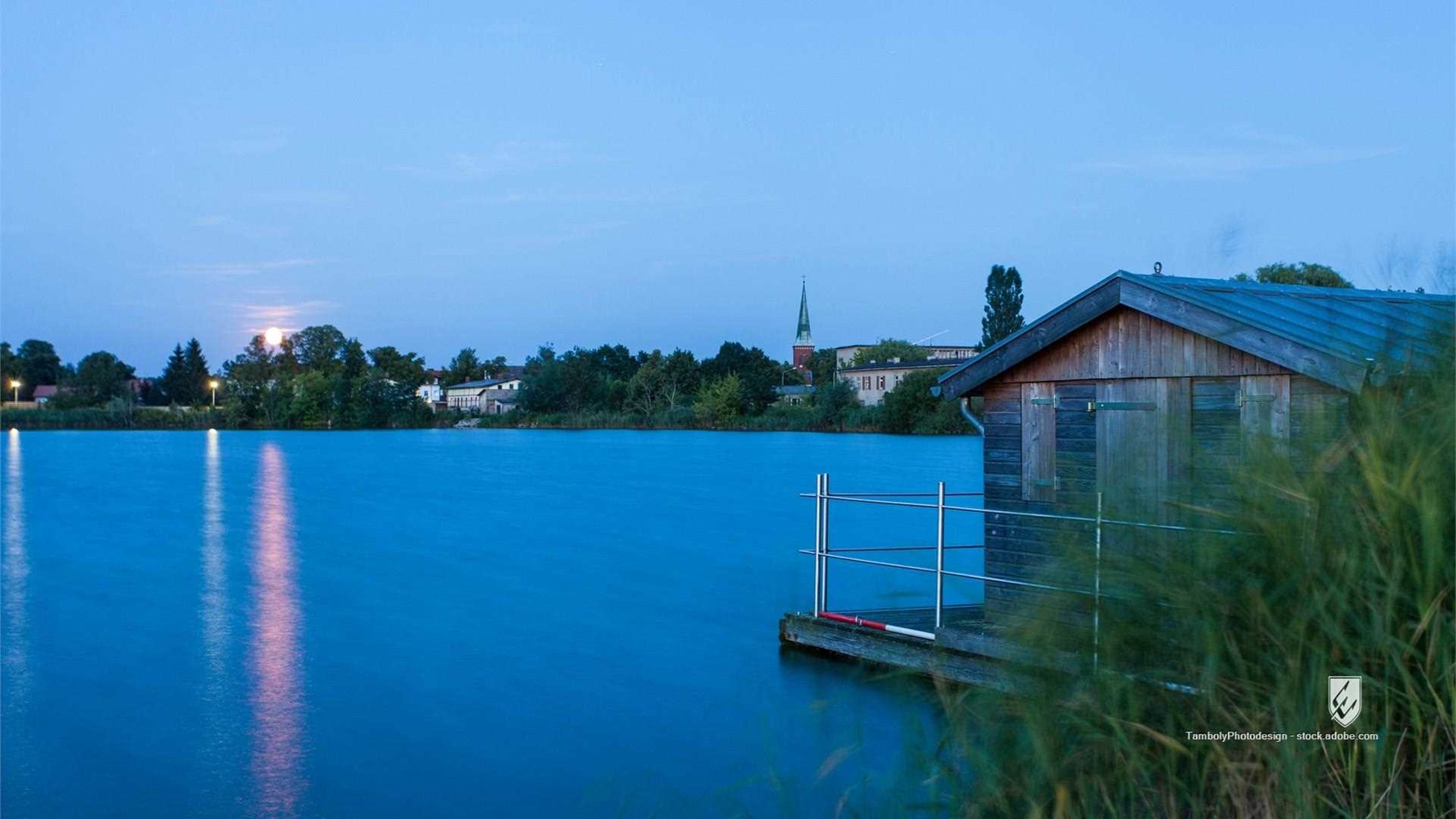 lake summer moon nature relaxation home outdoor light outside garden beauty brandenburg fresh night colorful full sky