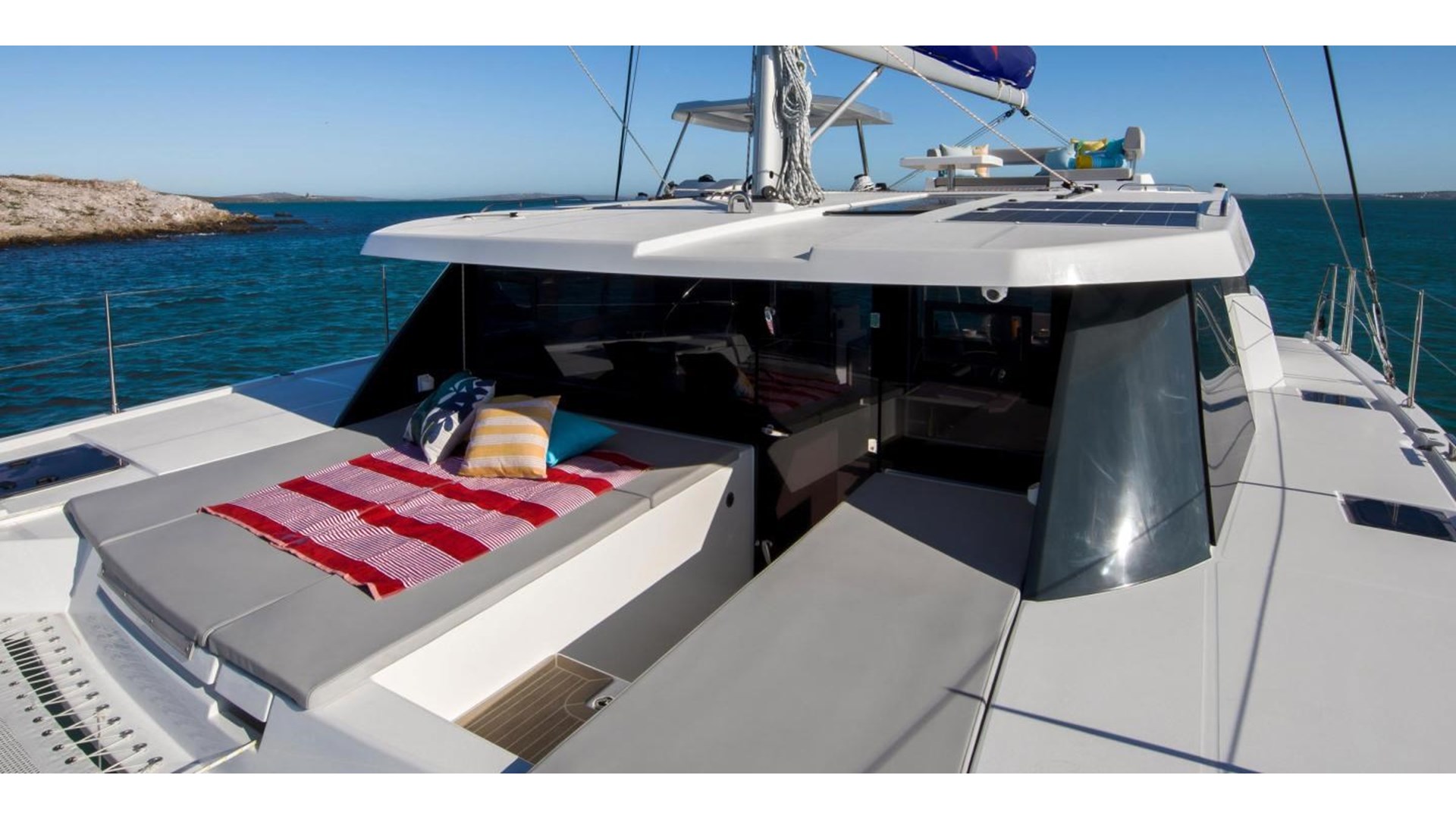 4948000780000102903_moorings_4200__4_cab__ext_3